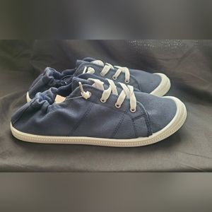 Womans size 6